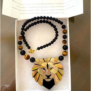 New in Boxes Lee Sands Necklace & Earring Set gorgeous